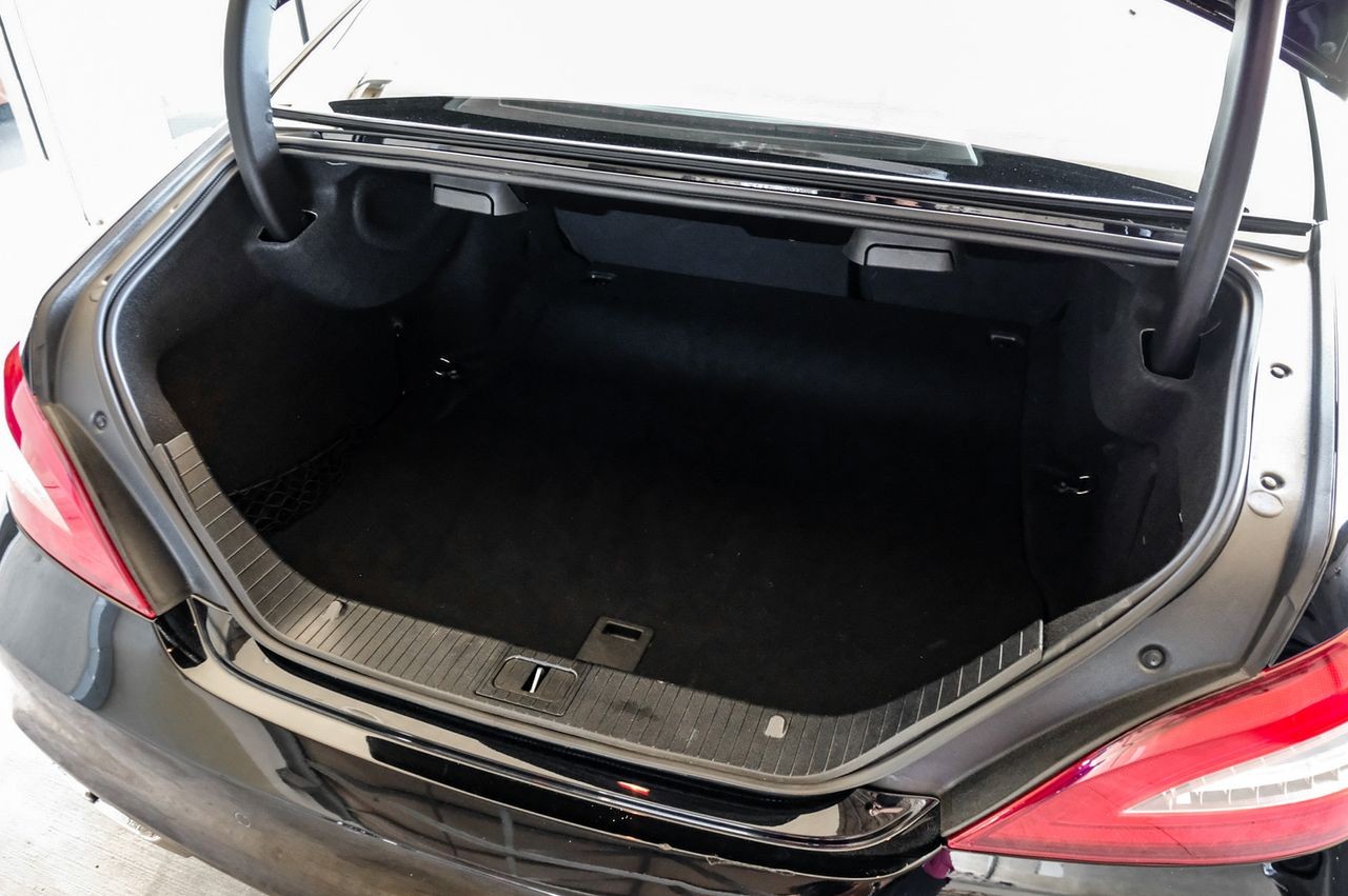 Mercedes-Benz CLS Vehicle Main Gallery Image 52