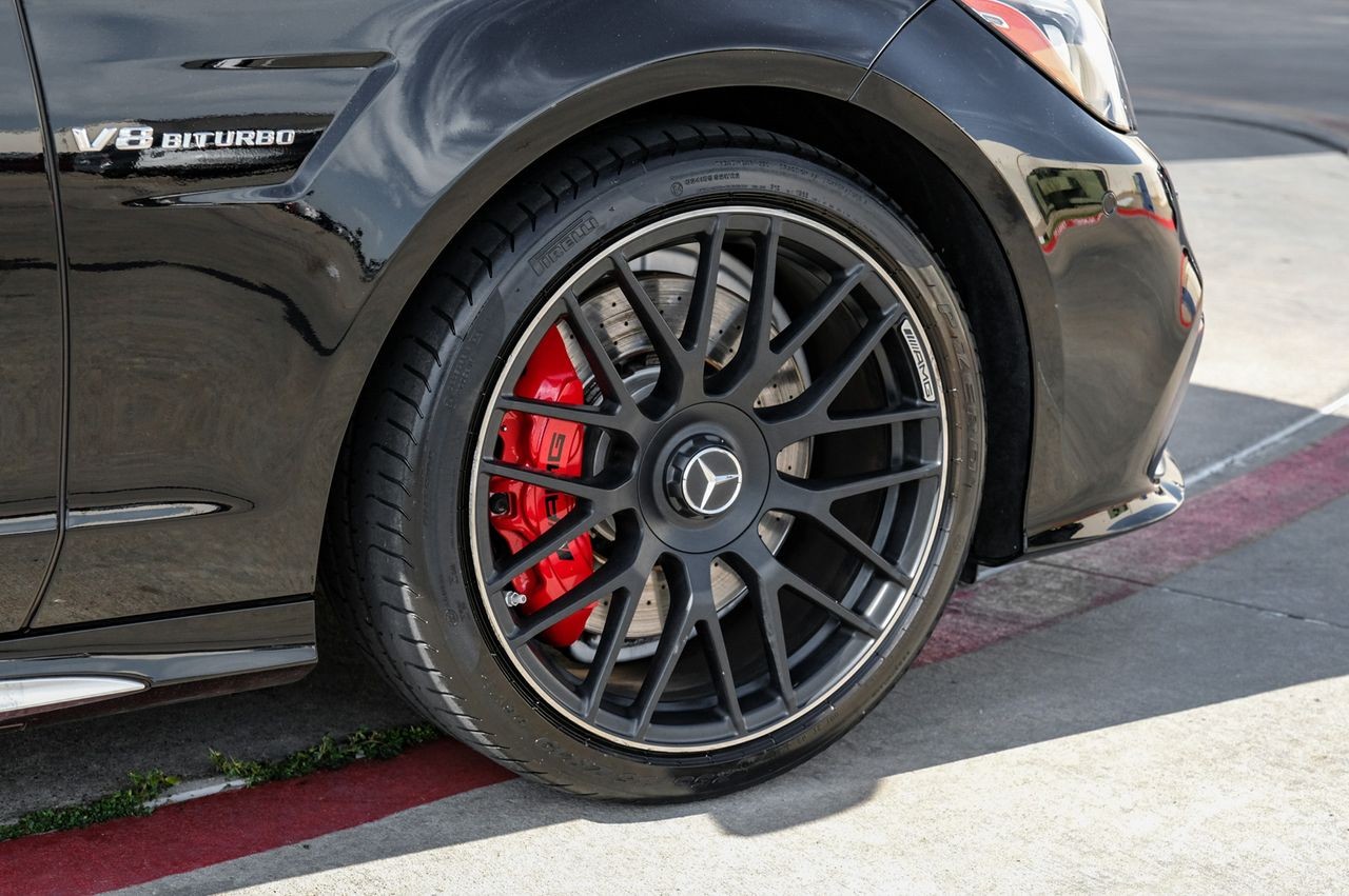 Mercedes-Benz CLS Vehicle Main Gallery Image 56