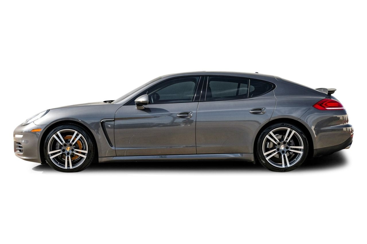Porsche Panamera Vehicle Main Gallery Image 12