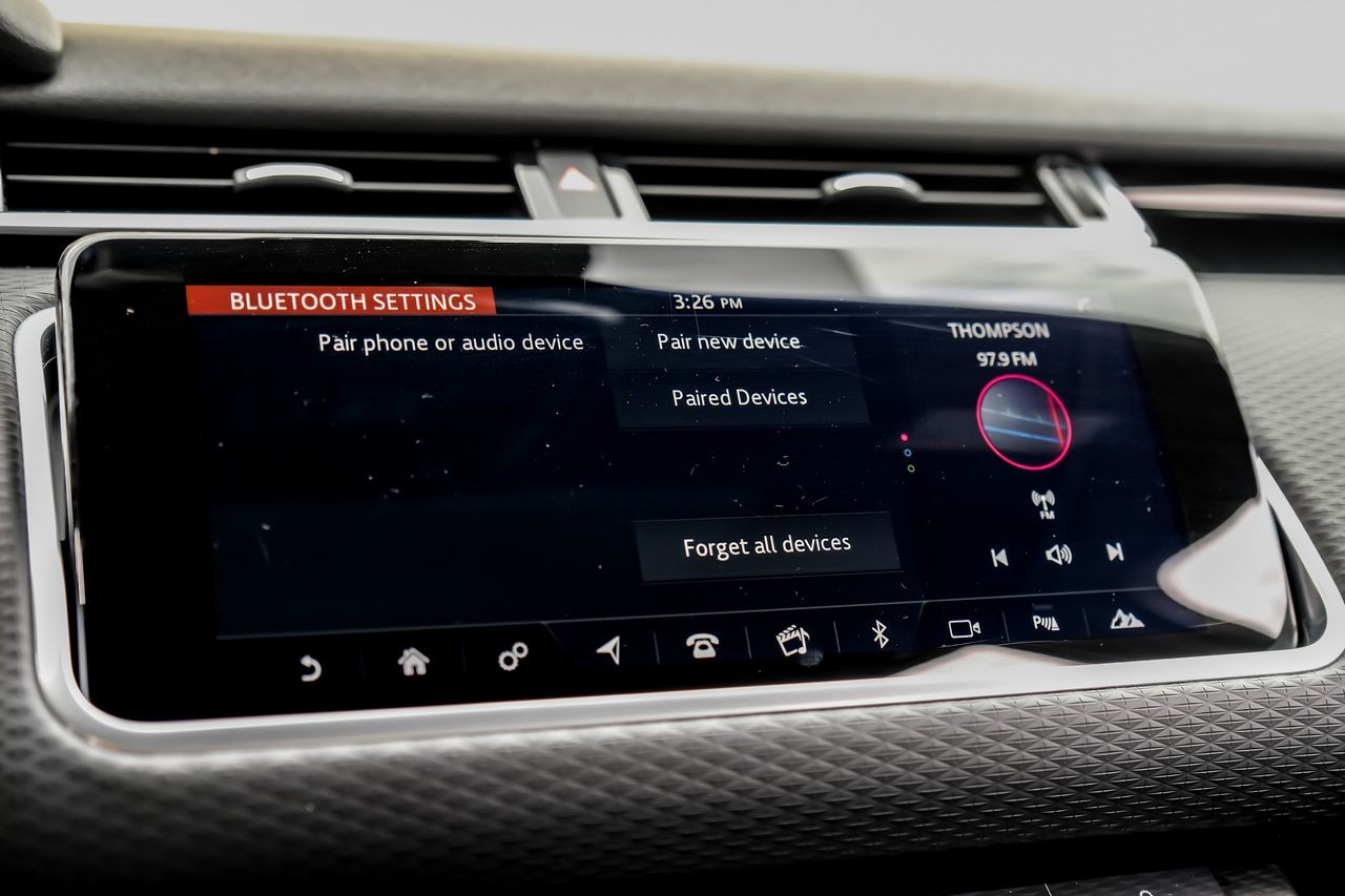 Land Rover Range Rover Velar Vehicle Main Gallery Image 33