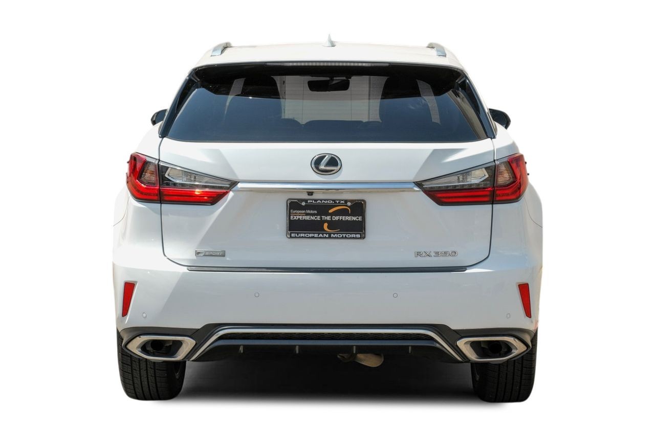 Lexus RX 350 Vehicle Main Gallery Image 09