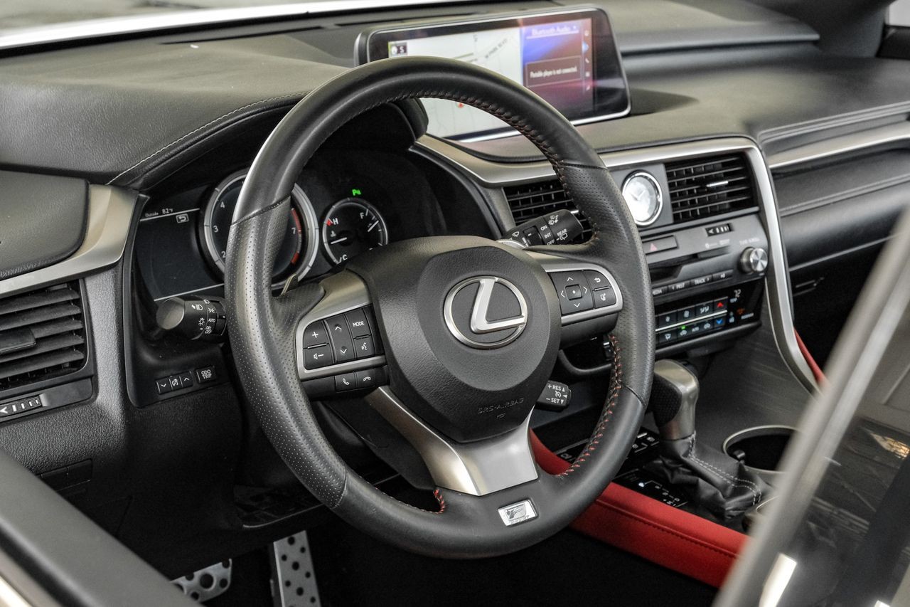 Lexus RX 350 Vehicle Main Gallery Image 15