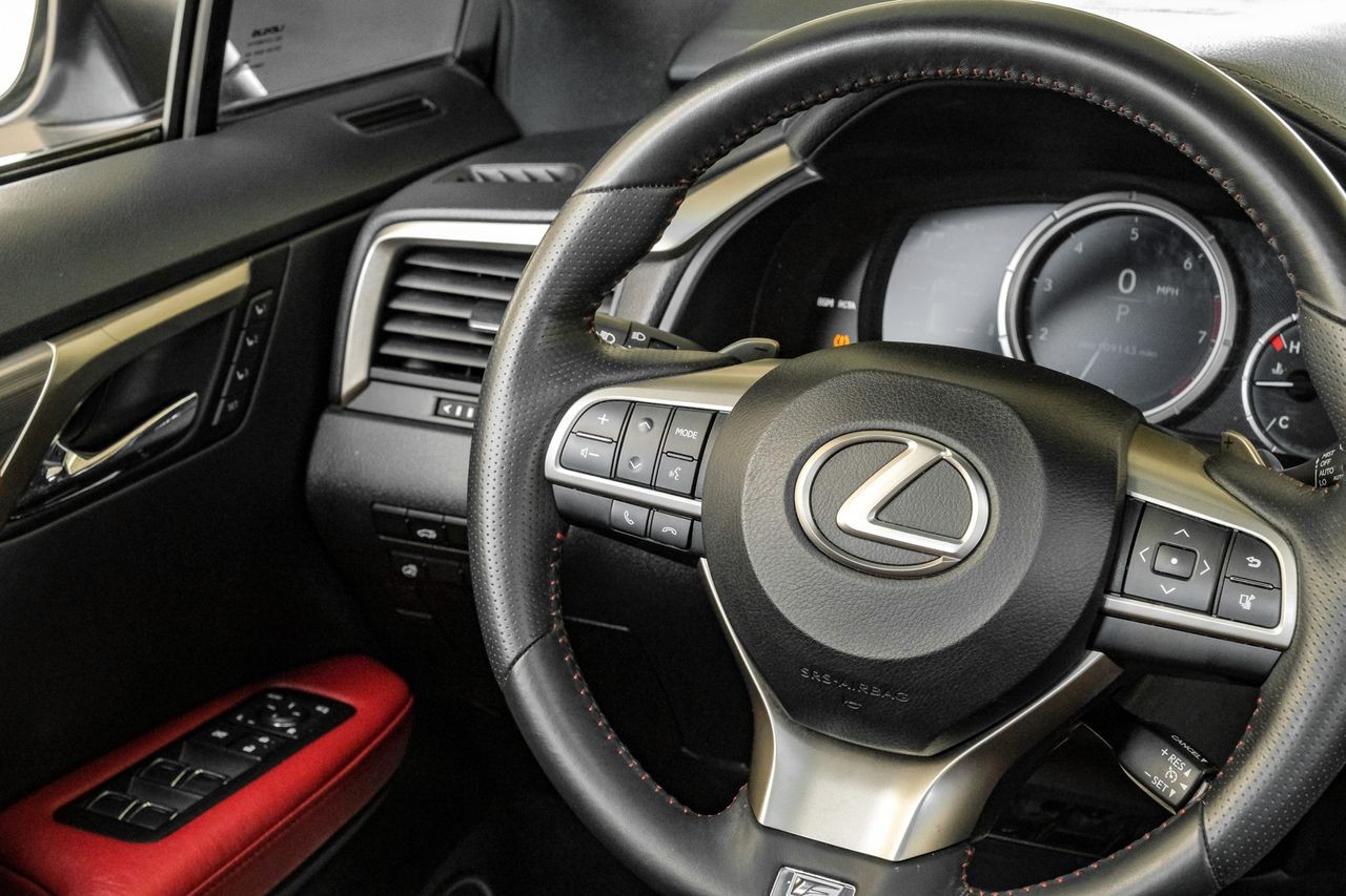 Lexus RX 350 Vehicle Main Gallery Image 17