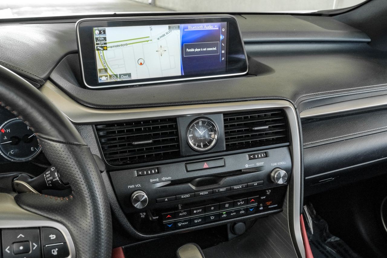 Lexus RX 350 Vehicle Main Gallery Image 31