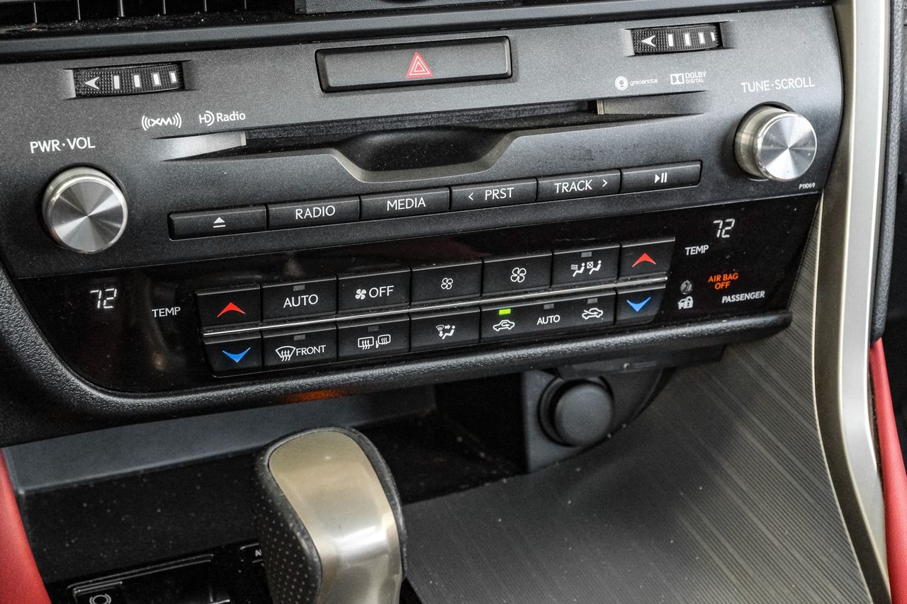 Lexus RX 350 Vehicle Main Gallery Image 33