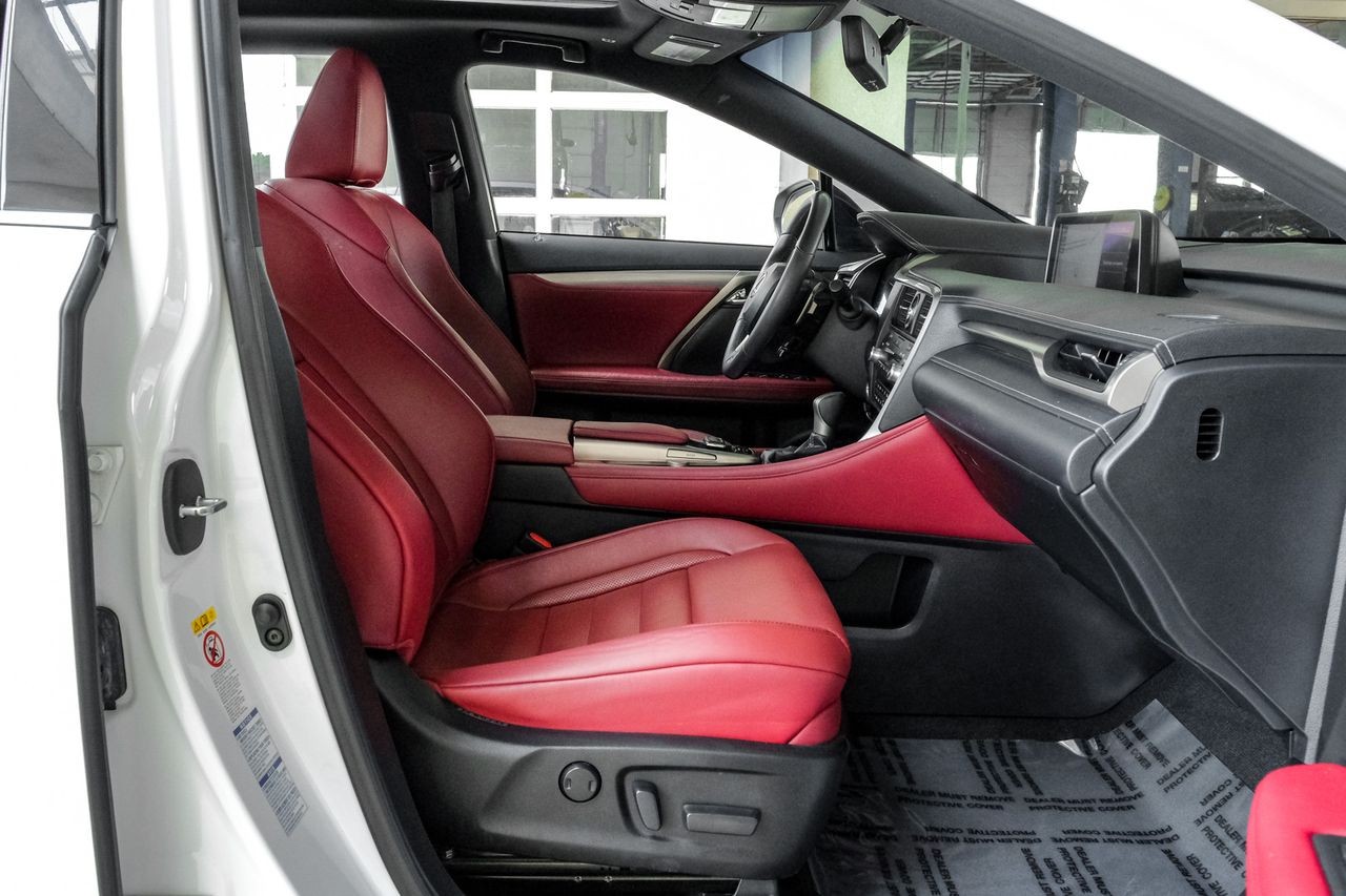 Lexus RX 350 Vehicle Main Gallery Image 42