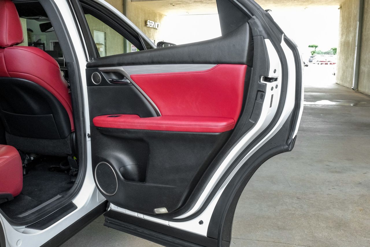 Lexus RX 350 Vehicle Main Gallery Image 56
