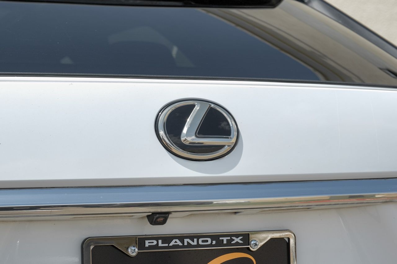 Lexus RX 350 Vehicle Main Gallery Image 60