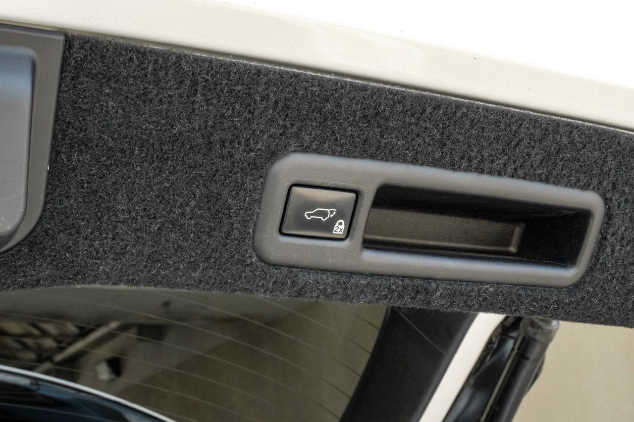 Lexus RX 350 Vehicle Main Gallery Image 64