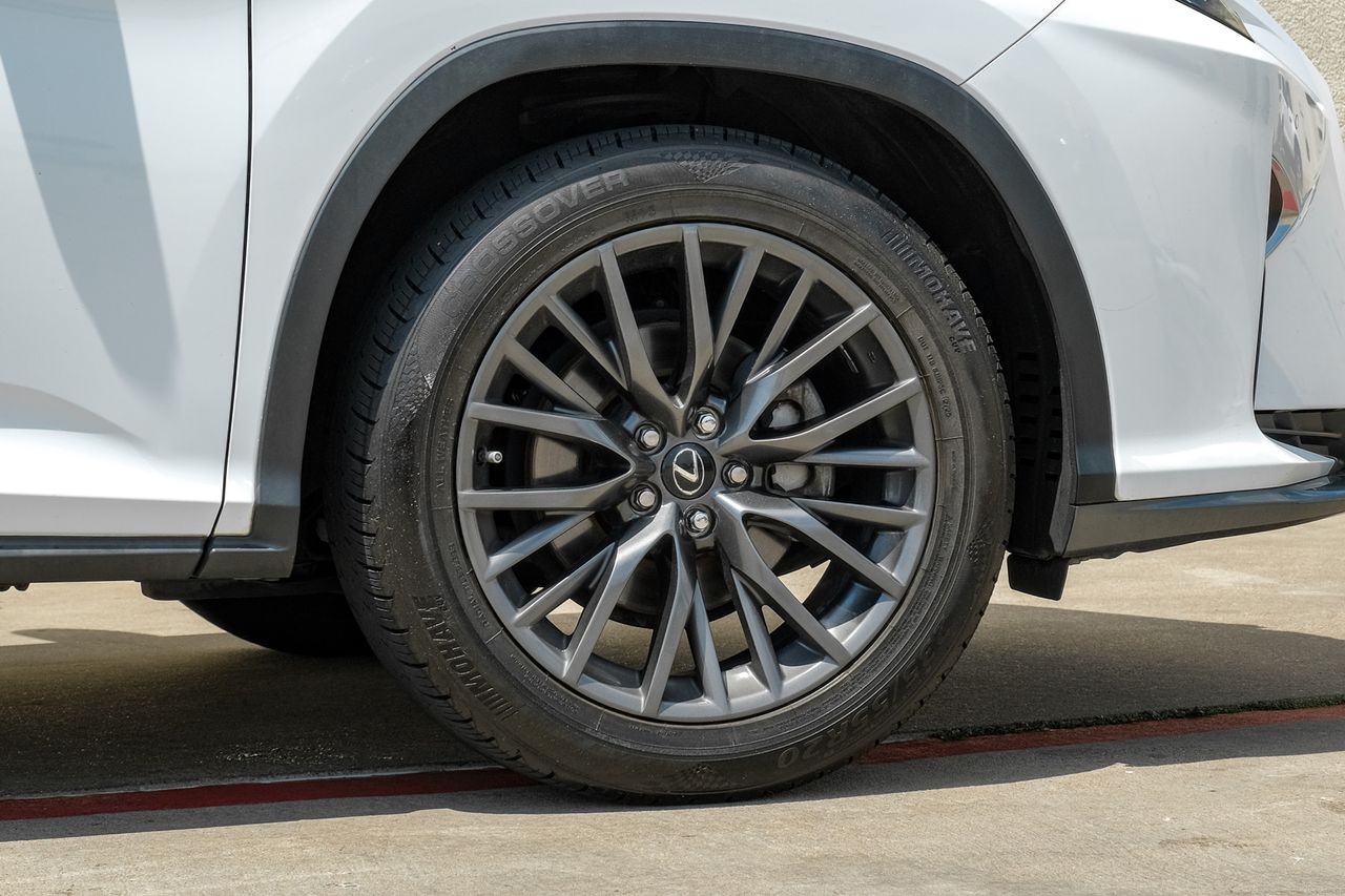 Lexus RX 350 Vehicle Main Gallery Image 66