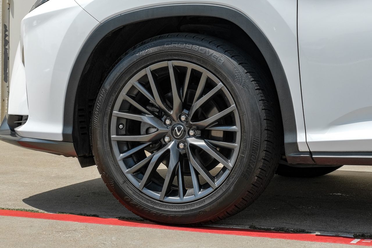 Lexus RX 350 Vehicle Main Gallery Image 67