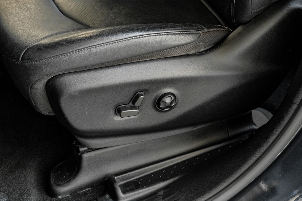 Chrysler Pacifica Vehicle Main Gallery Image 39
