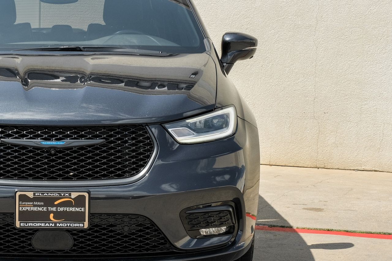Chrysler Pacifica Vehicle Main Gallery Image 62