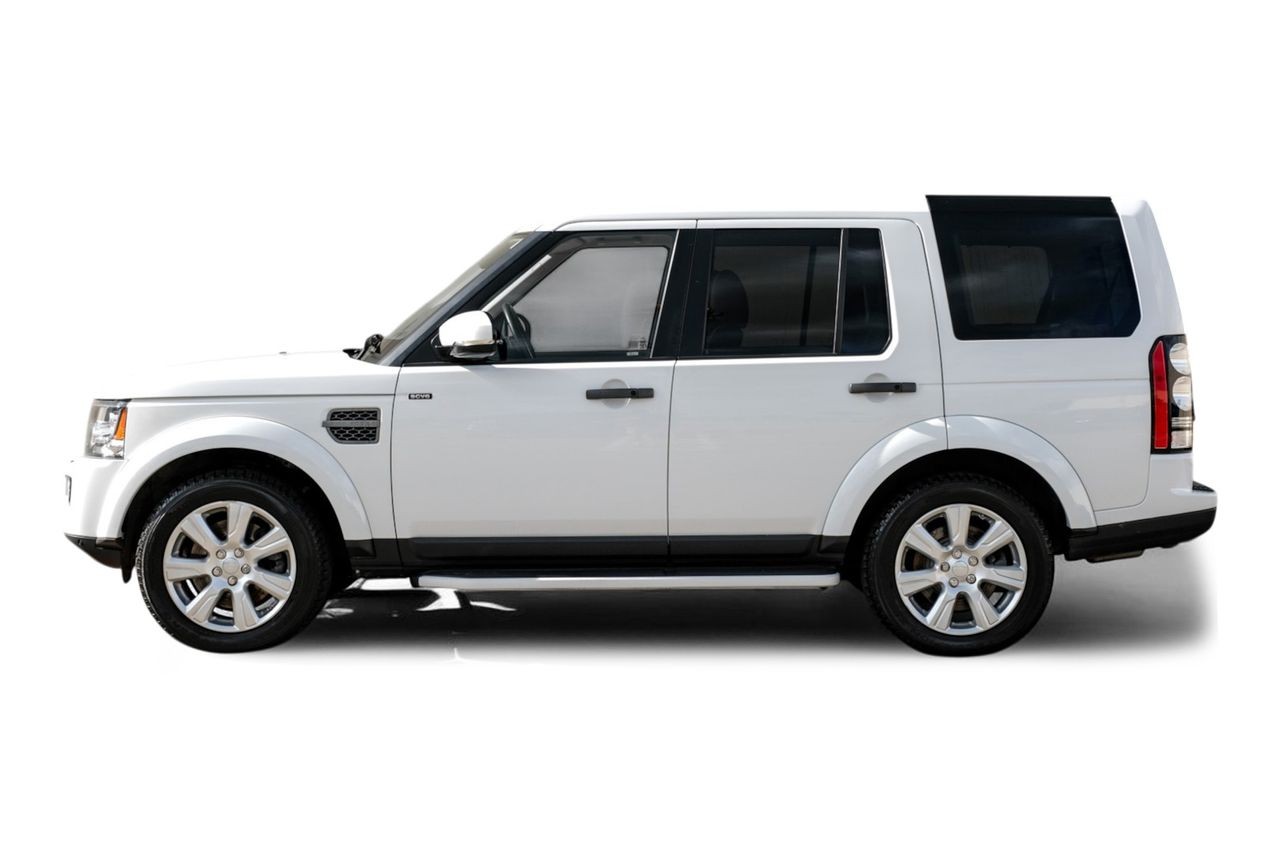 Land Rover LR4 Vehicle Main Gallery Image 12