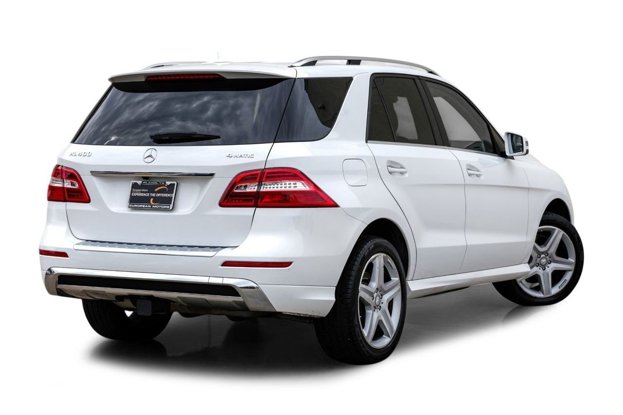 Mercedes-Benz ML Class Vehicle Main Gallery Image 09