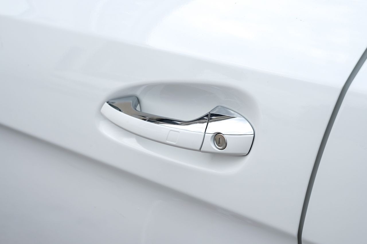 Mercedes-Benz ML Class Vehicle Main Gallery Image 36