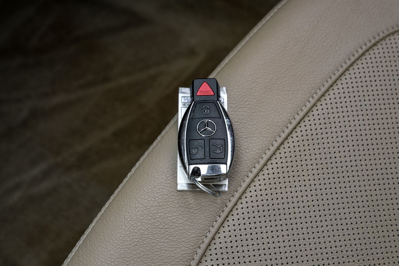 Mercedes-Benz ML Class Vehicle Main Gallery Image 51