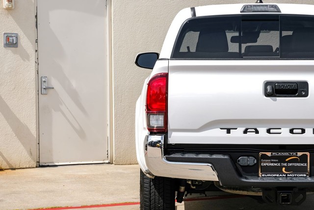 Toyota Tacoma Vehicle Main Gallery Image 47
