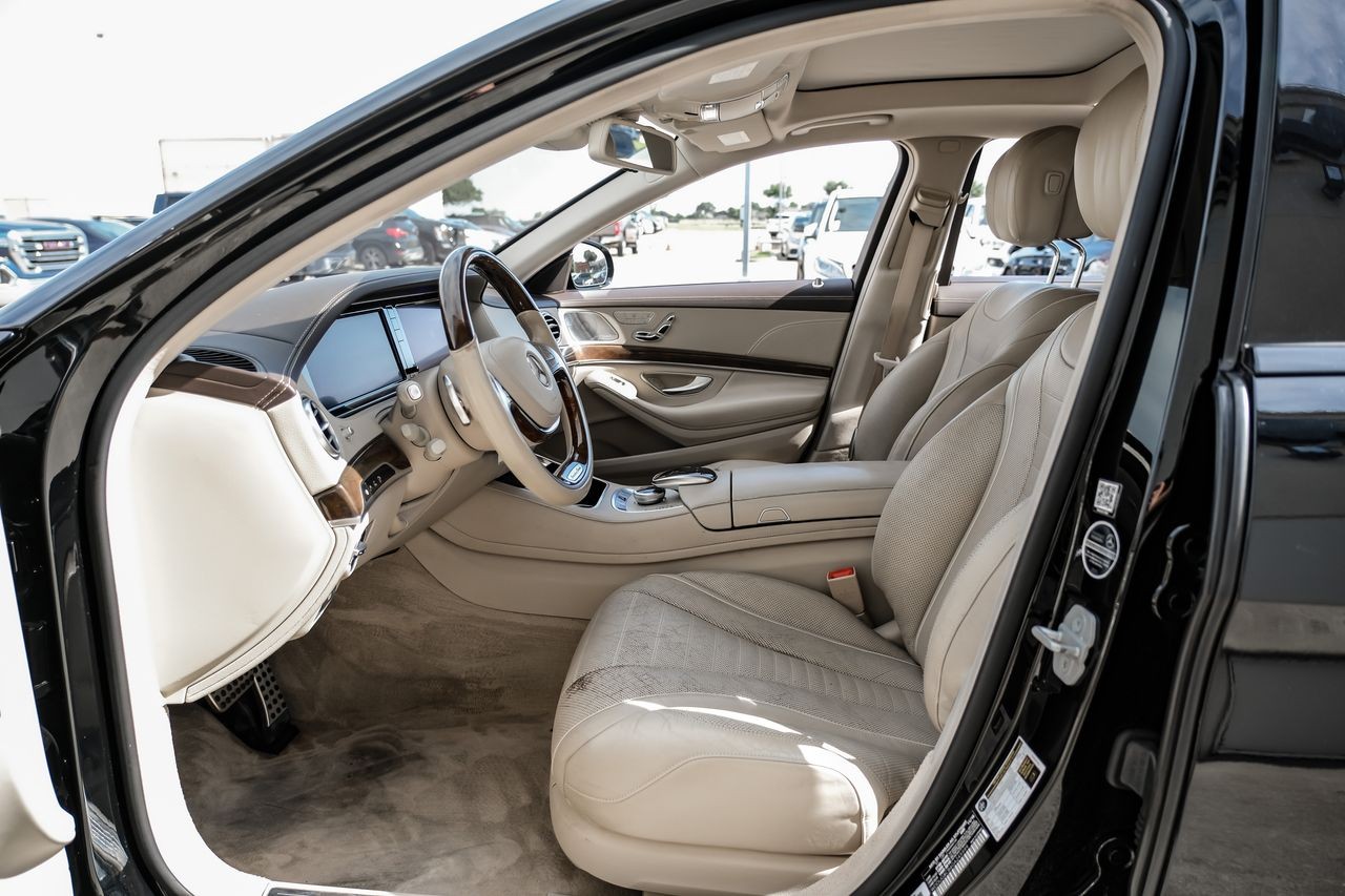 Mercedes-Benz S-Class Vehicle Main Gallery Image 04