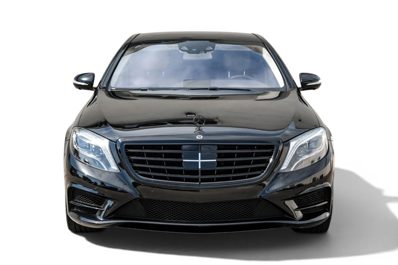 Mercedes-Benz S-Class Vehicle Main Gallery Image 05