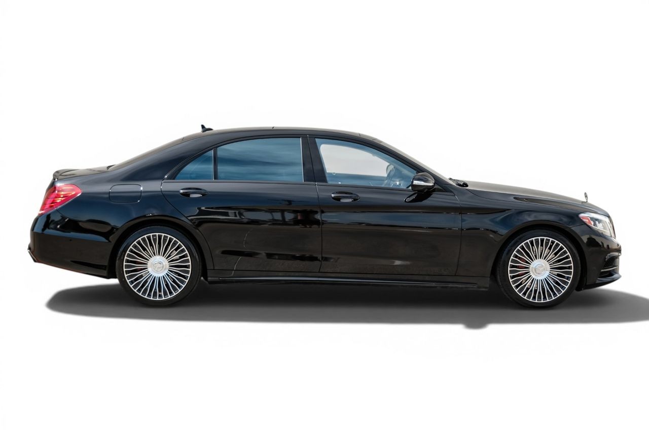 Mercedes-Benz S-Class Vehicle Main Gallery Image 07