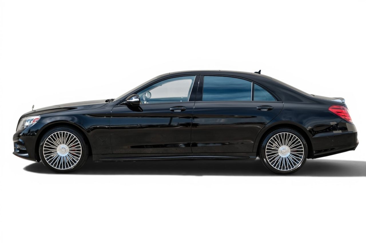Mercedes-Benz S-Class Vehicle Main Gallery Image 11