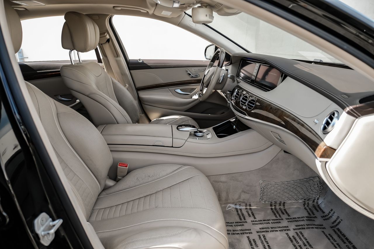 Mercedes-Benz S-Class Vehicle Main Gallery Image 33