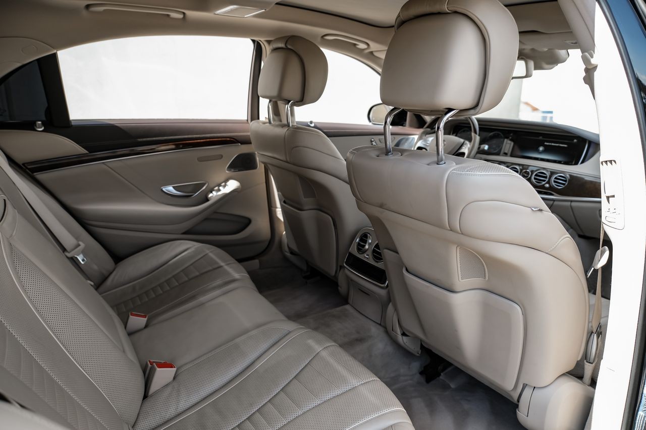 Mercedes-Benz S-Class Vehicle Main Gallery Image 36