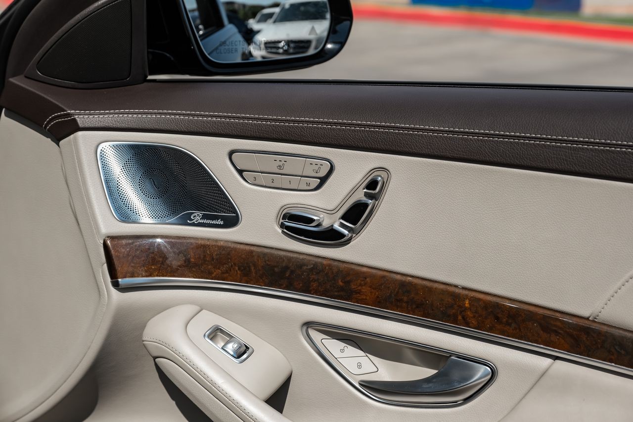 Mercedes-Benz S-Class Vehicle Main Gallery Image 45