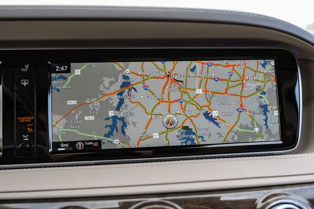 Mercedes-Benz S-Class Vehicle Main Gallery Image 21