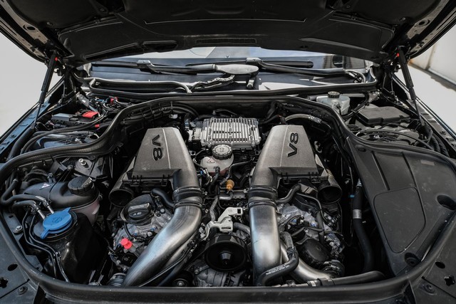 Mercedes-Benz S-Class Vehicle Main Gallery Image 51
