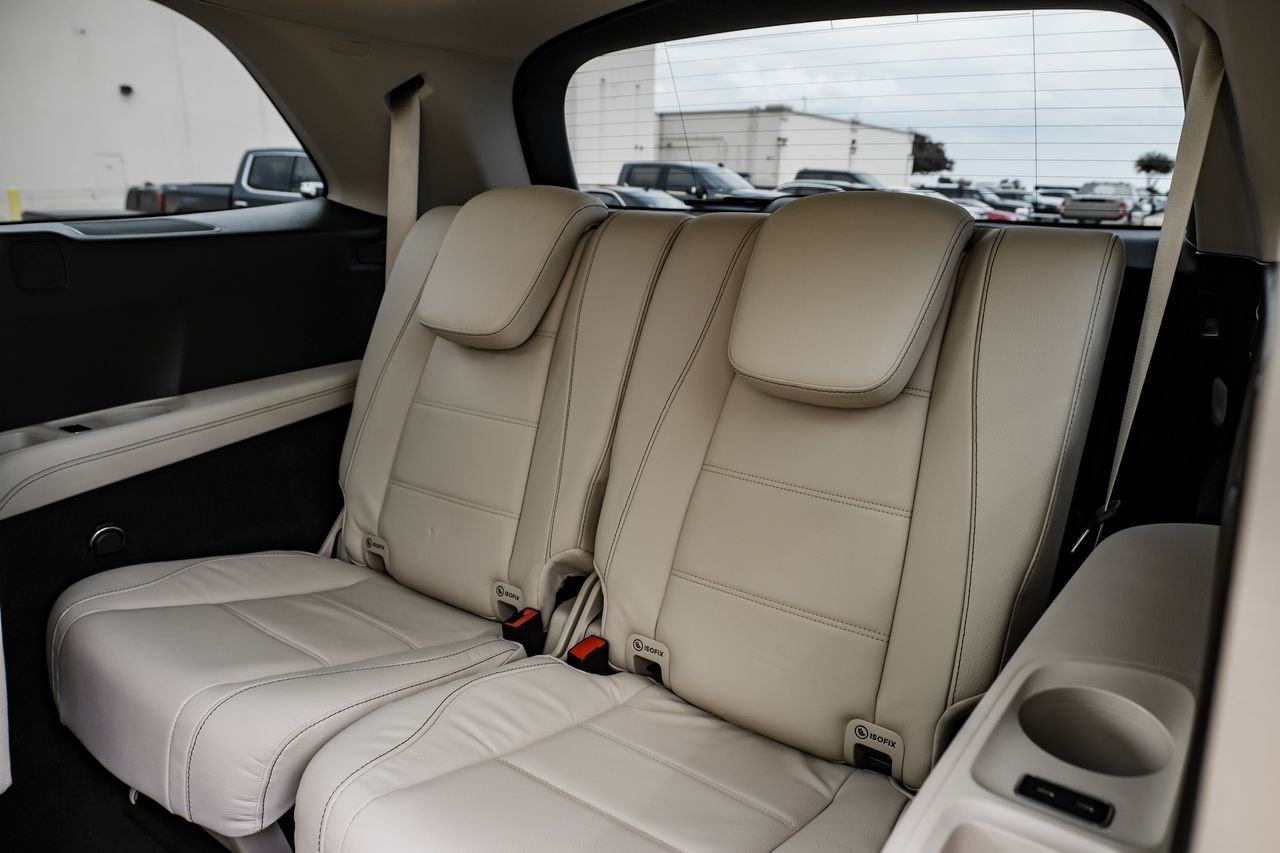 Mercedes-Benz GLS Vehicle Main Gallery Image 27