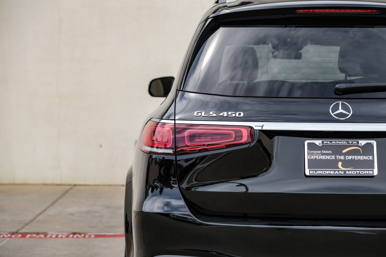 Mercedes-Benz GLS Vehicle Main Gallery Image 38