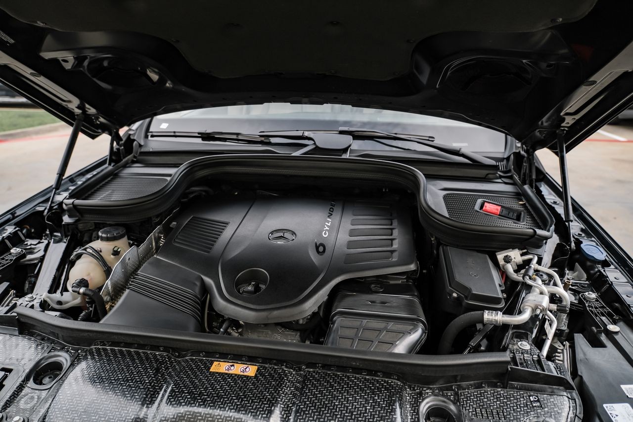 Mercedes-Benz GLS Vehicle Main Gallery Image 39