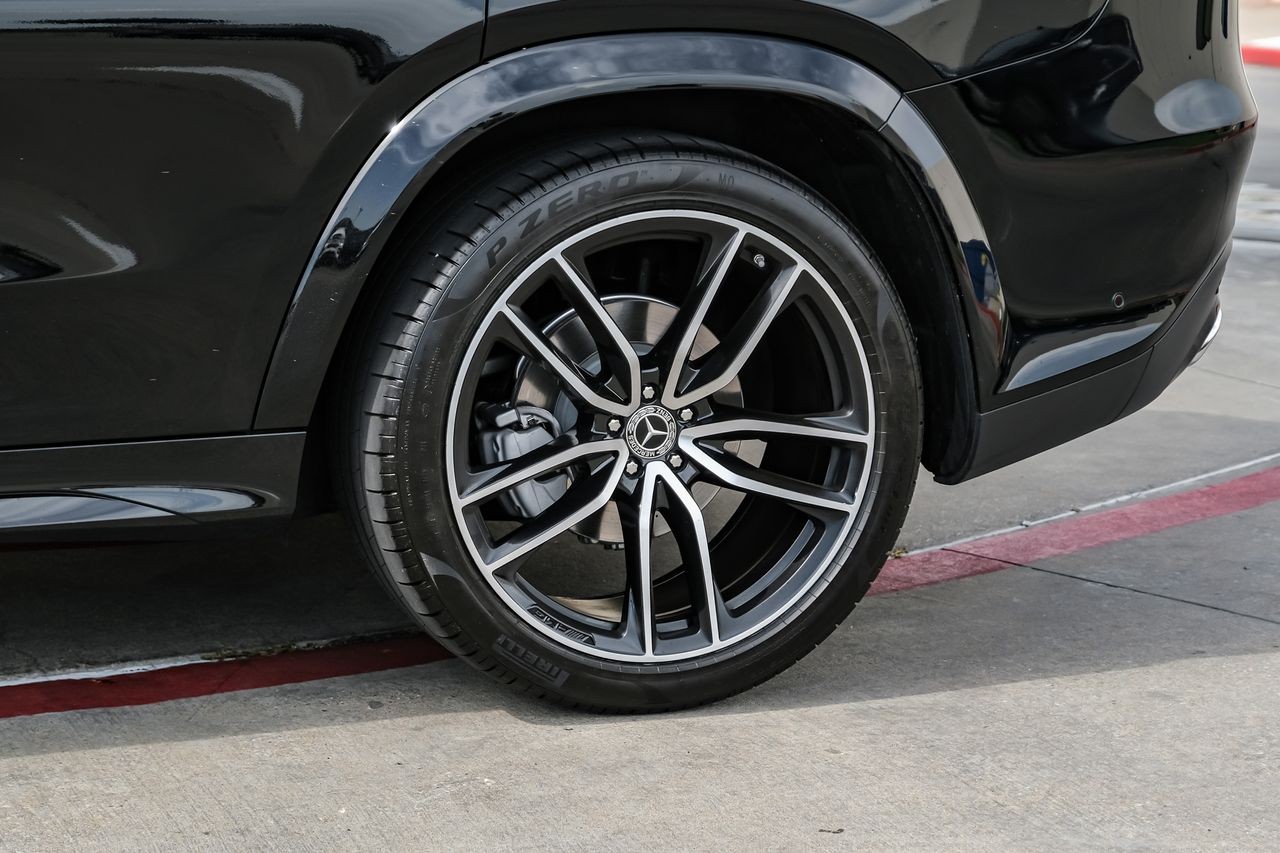 Mercedes-Benz GLS Vehicle Main Gallery Image 48