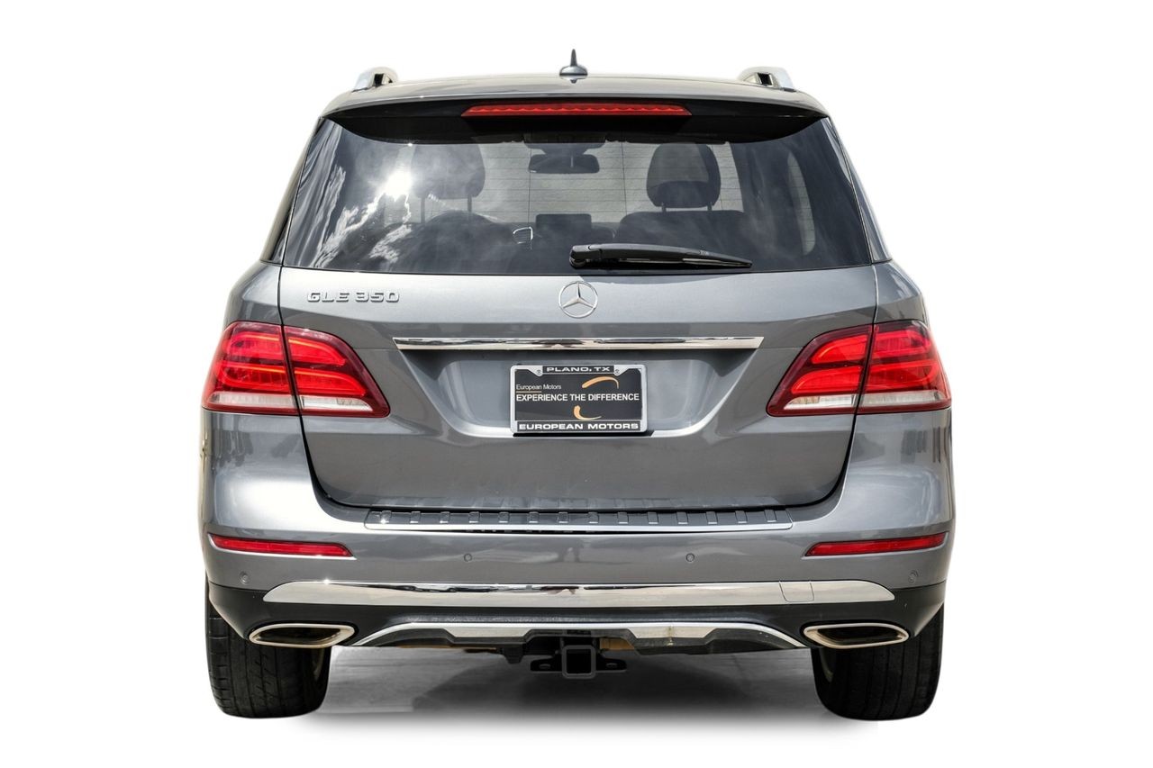 Mercedes-Benz GLE Vehicle Main Gallery Image 10