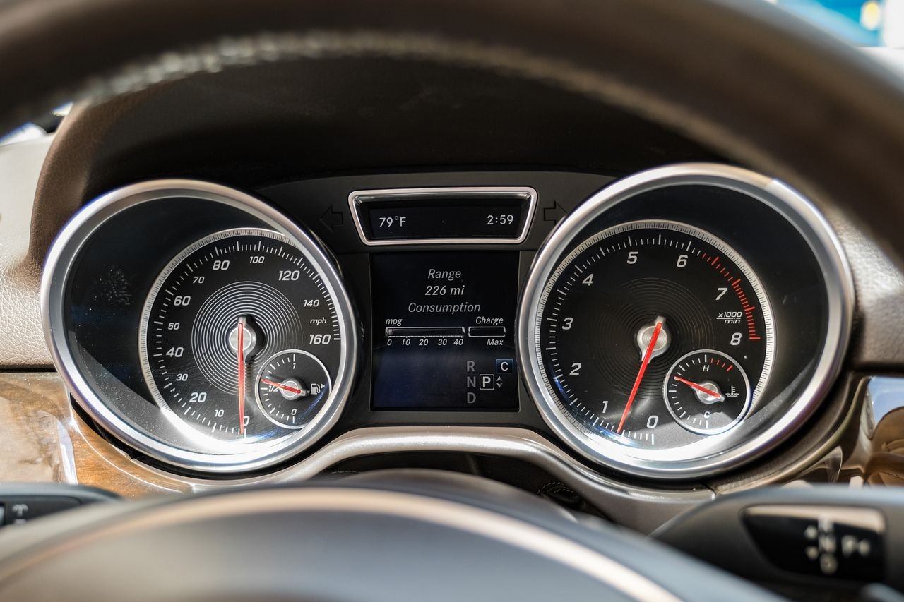 Mercedes-Benz GLE Vehicle Main Gallery Image 19