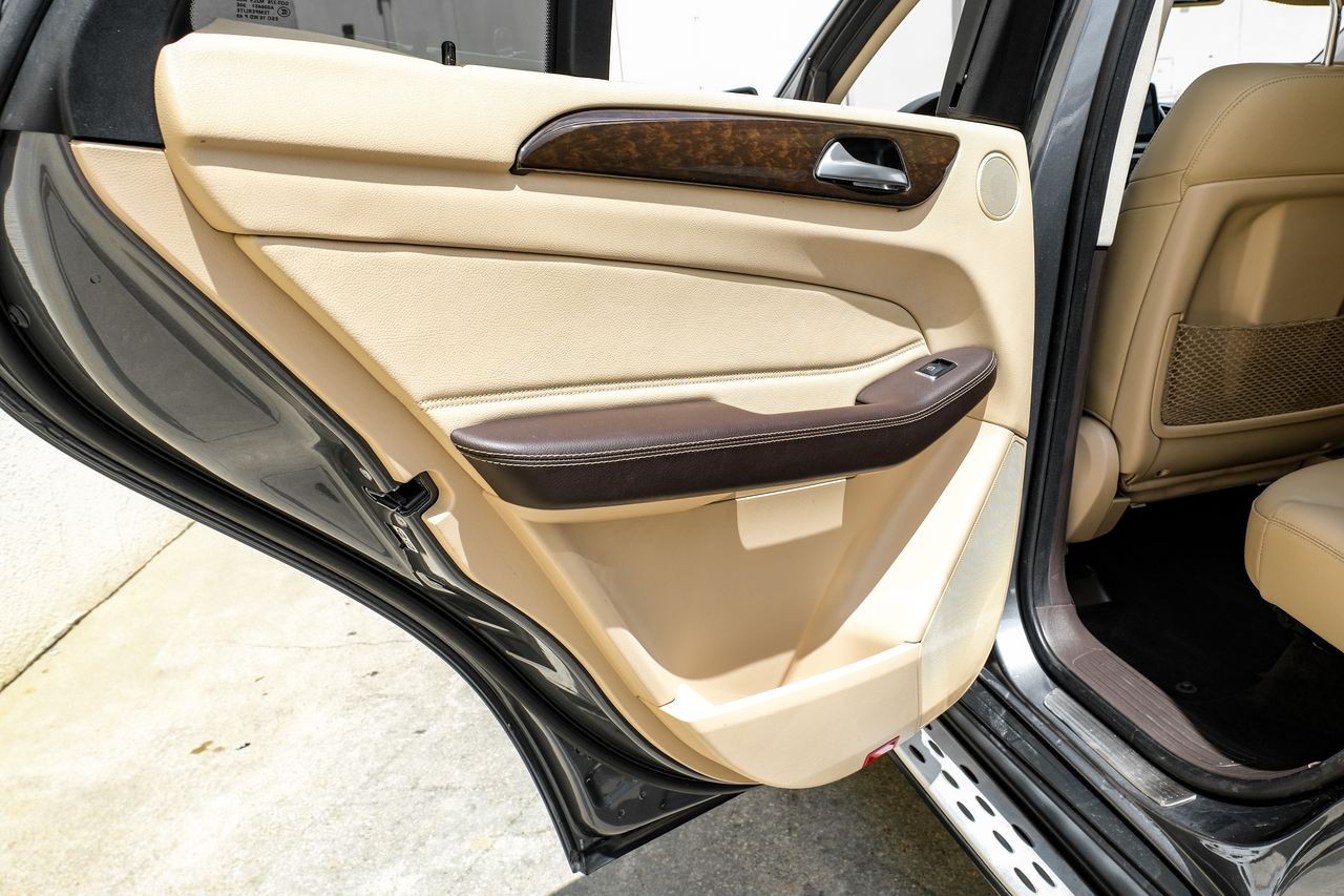 Mercedes-Benz GLE Vehicle Main Gallery Image 42