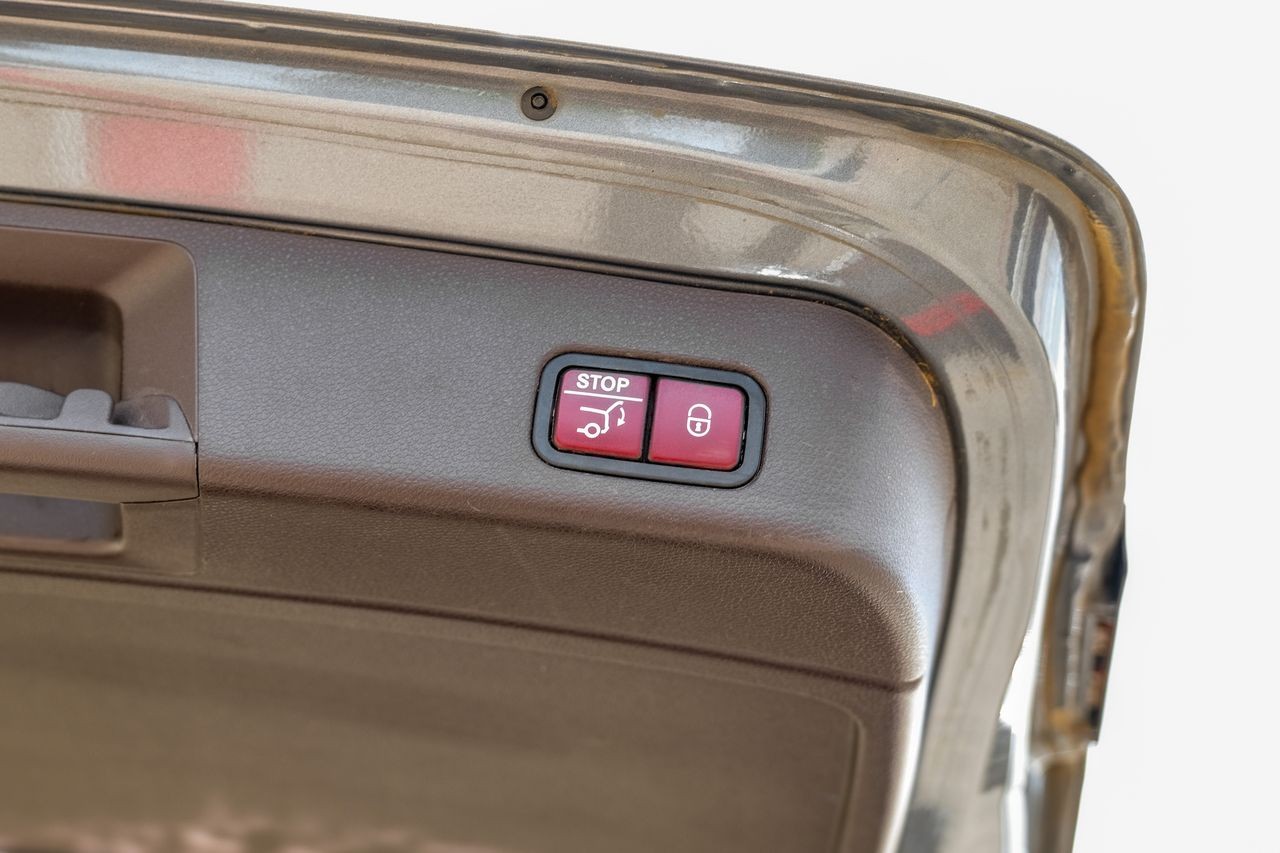 Mercedes-Benz GLE Vehicle Main Gallery Image 48
