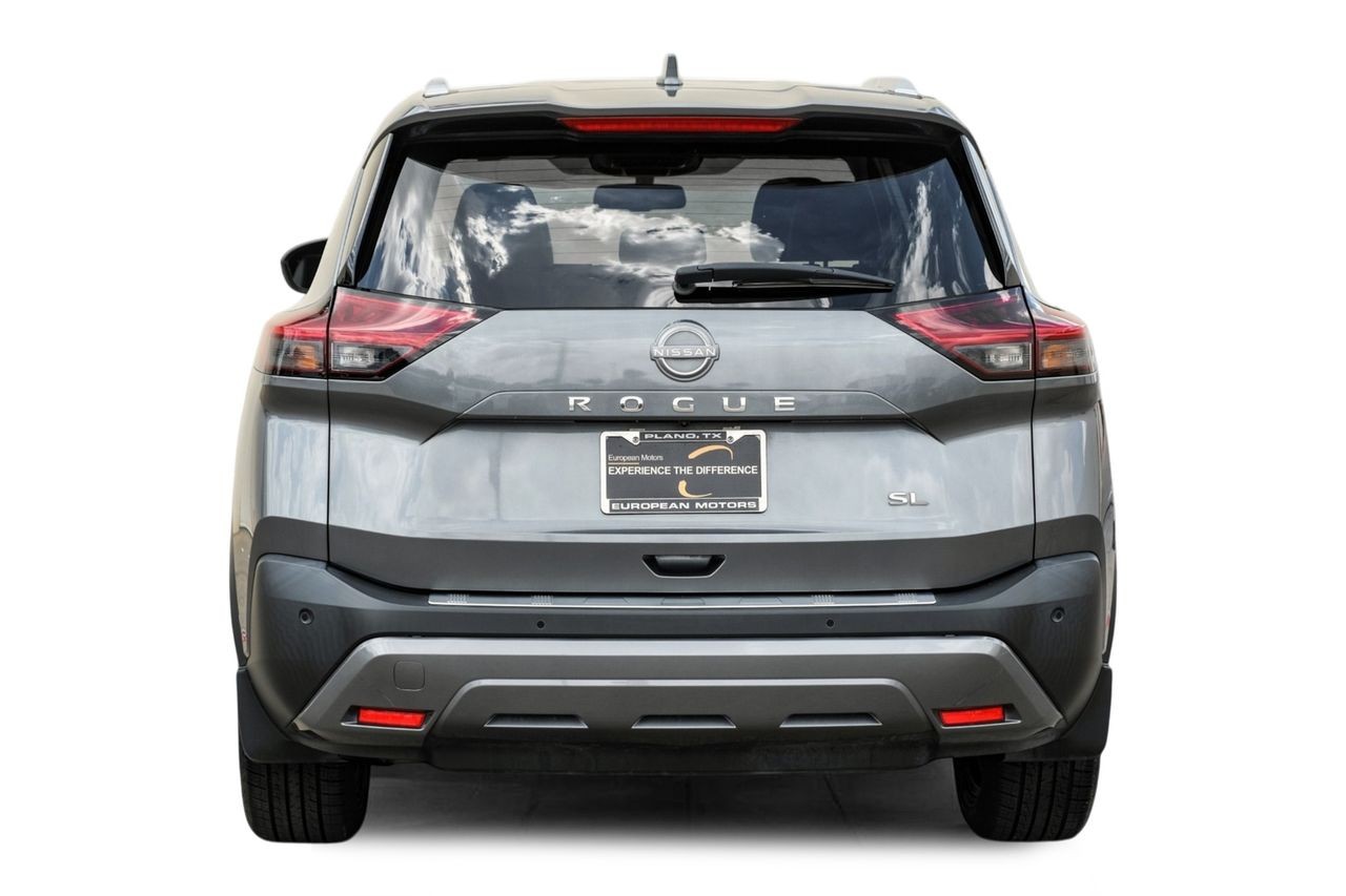 Nissan Rogue Vehicle Main Gallery Image 10