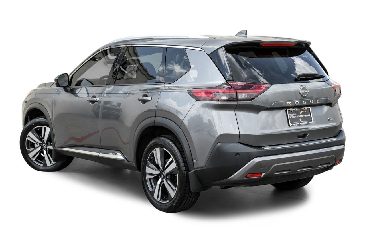 Nissan Rogue Vehicle Main Gallery Image 11