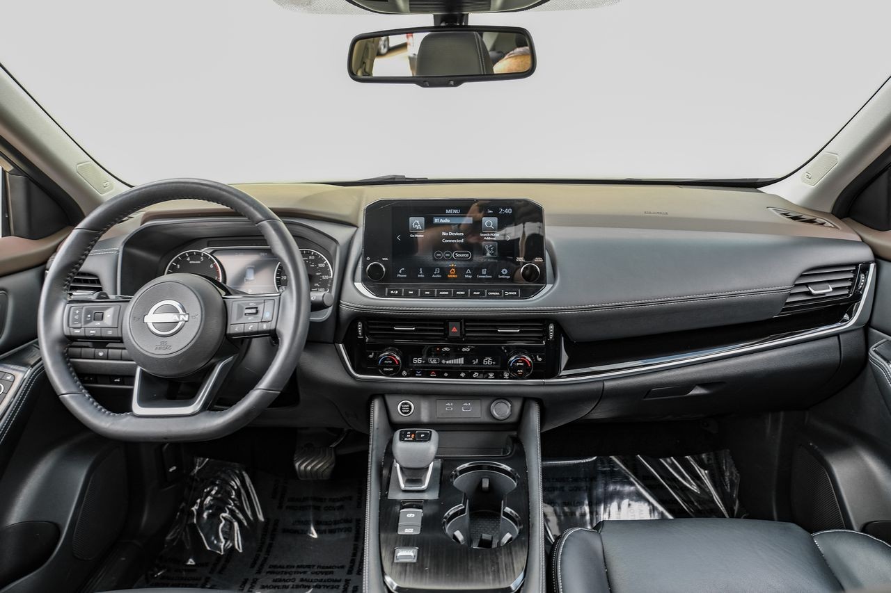 Nissan Rogue Vehicle Main Gallery Image 15