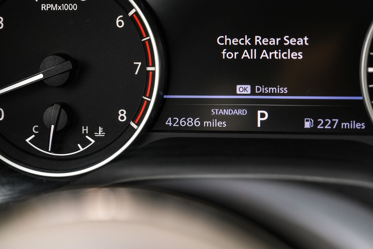 Nissan Rogue Vehicle Main Gallery Image 20