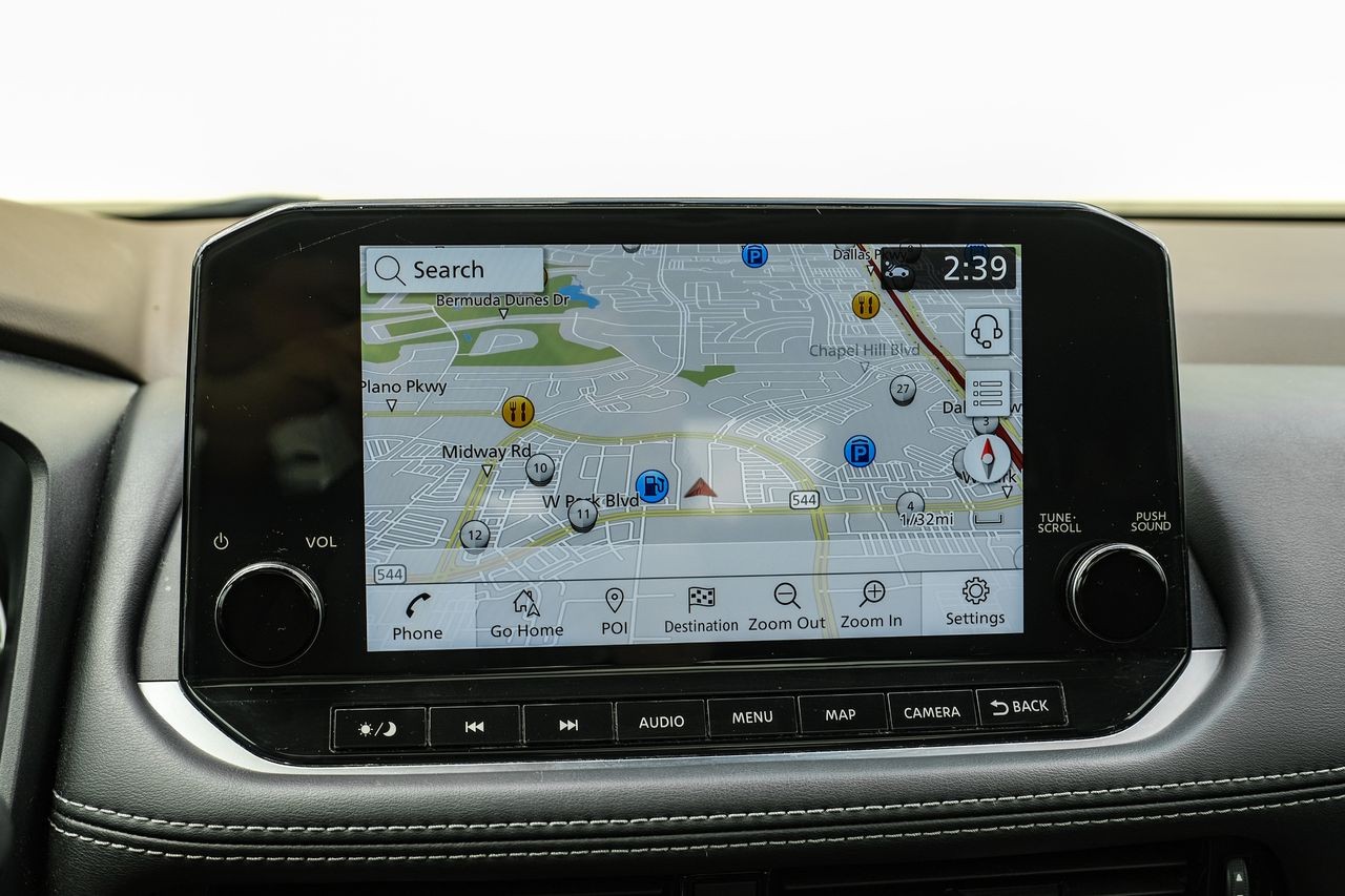 Nissan Rogue Vehicle Main Gallery Image 22