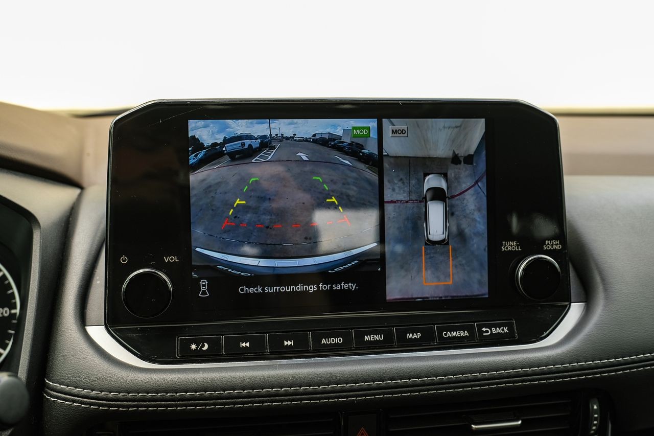 Nissan Rogue Vehicle Main Gallery Image 23