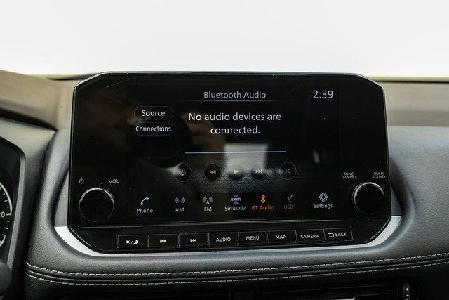 Nissan Rogue Vehicle Main Gallery Image 28