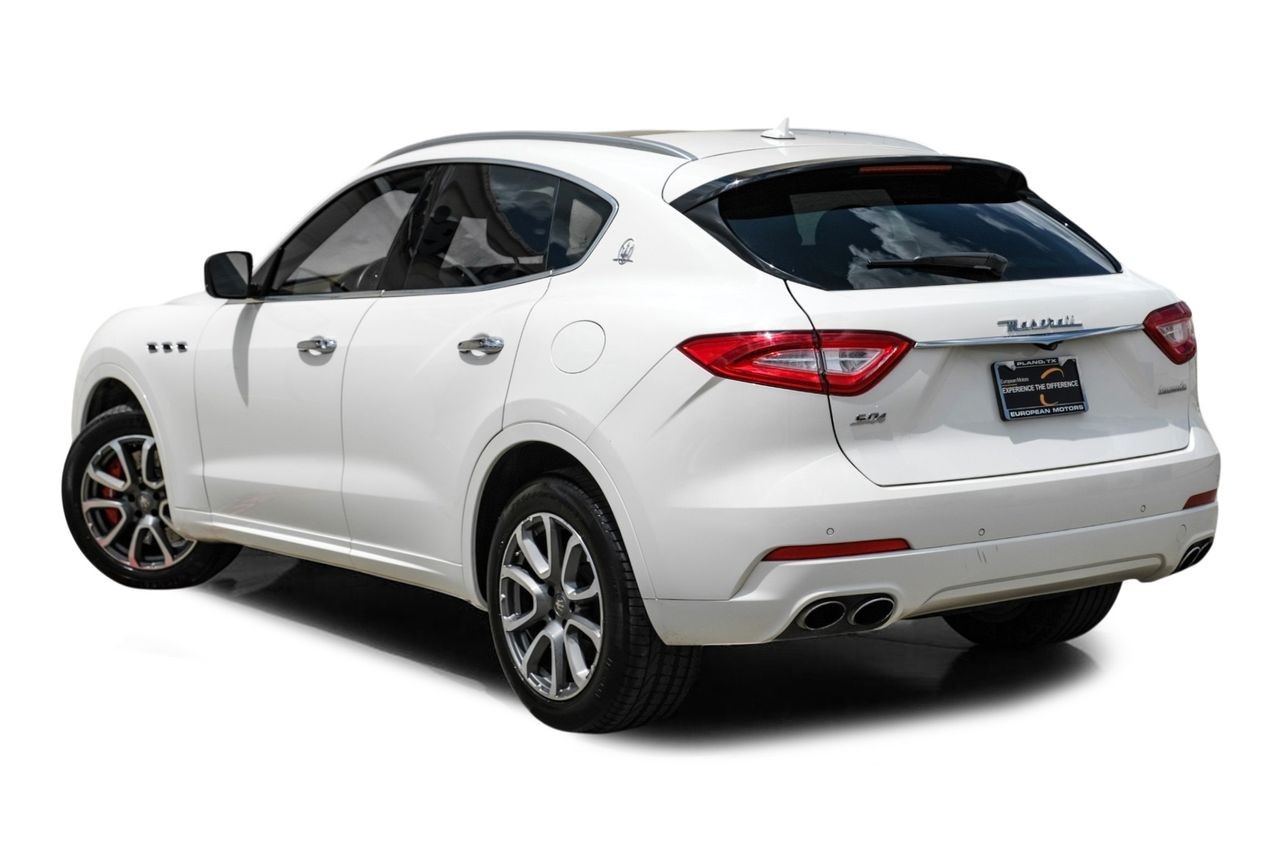 Maserati Levante Vehicle Main Gallery Image 10