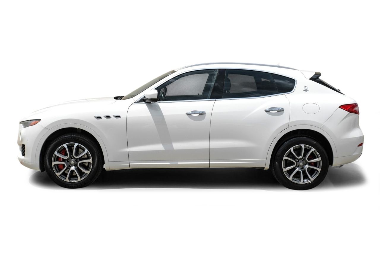 Maserati Levante Vehicle Main Gallery Image 11