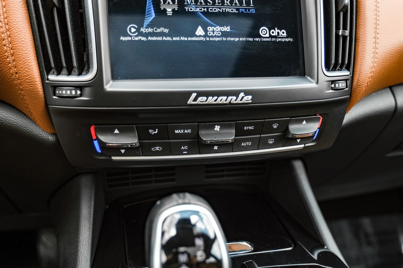 Maserati Levante Vehicle Main Gallery Image 26