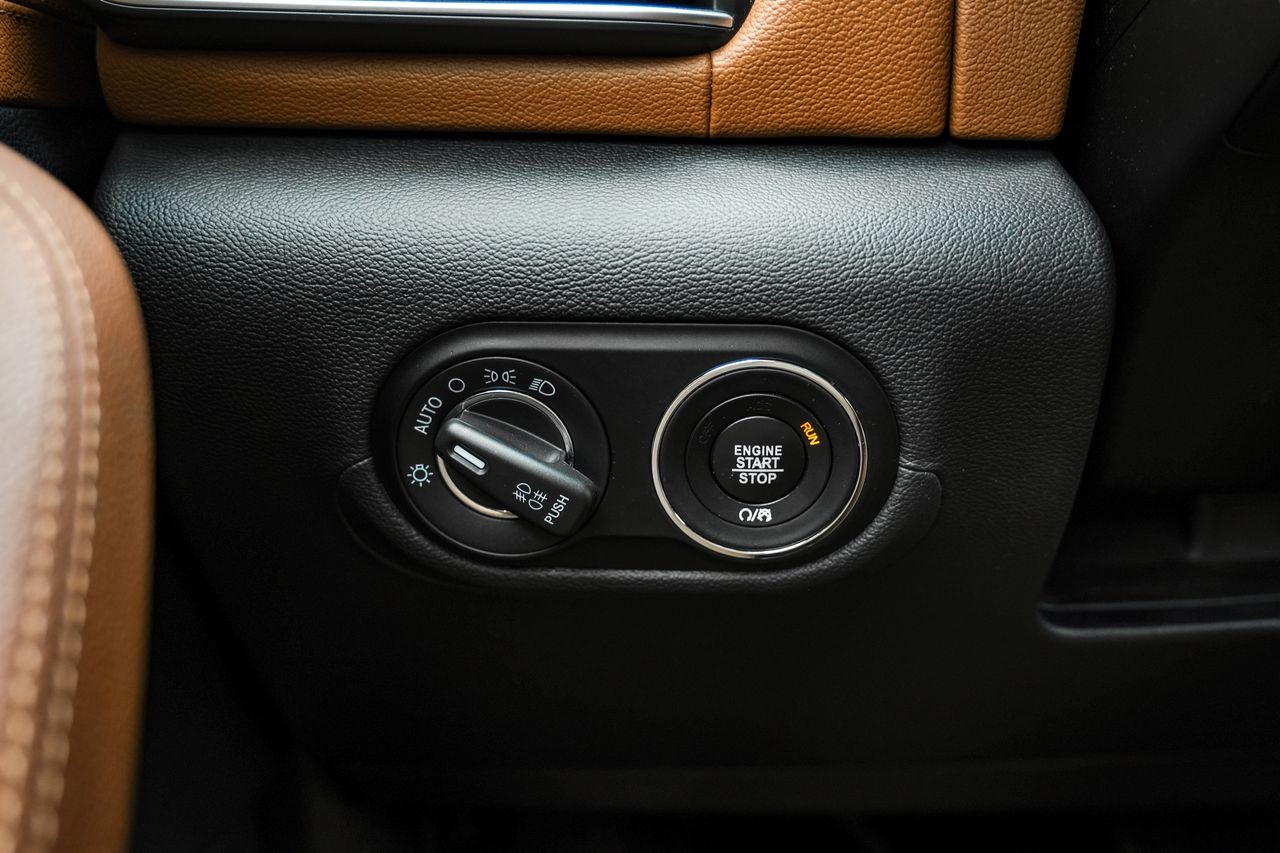 Maserati Levante Vehicle Main Gallery Image 27